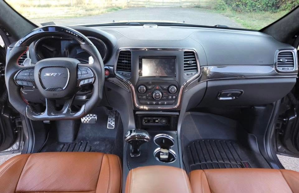 2015 Jeep Grand Cherokee SRT - Image 3