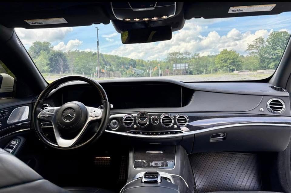 2019 Mercedes-Benz S560 4Matic Sedan - Image 2