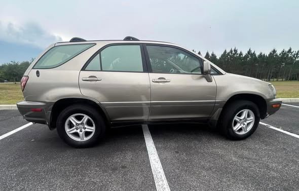 2000 Lexus RX 300 - Image 6