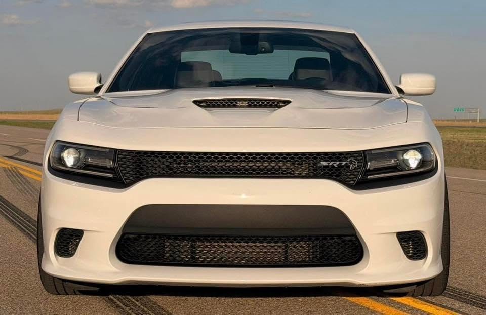2016 Dodge Charger SRT Hellcat - Image 6