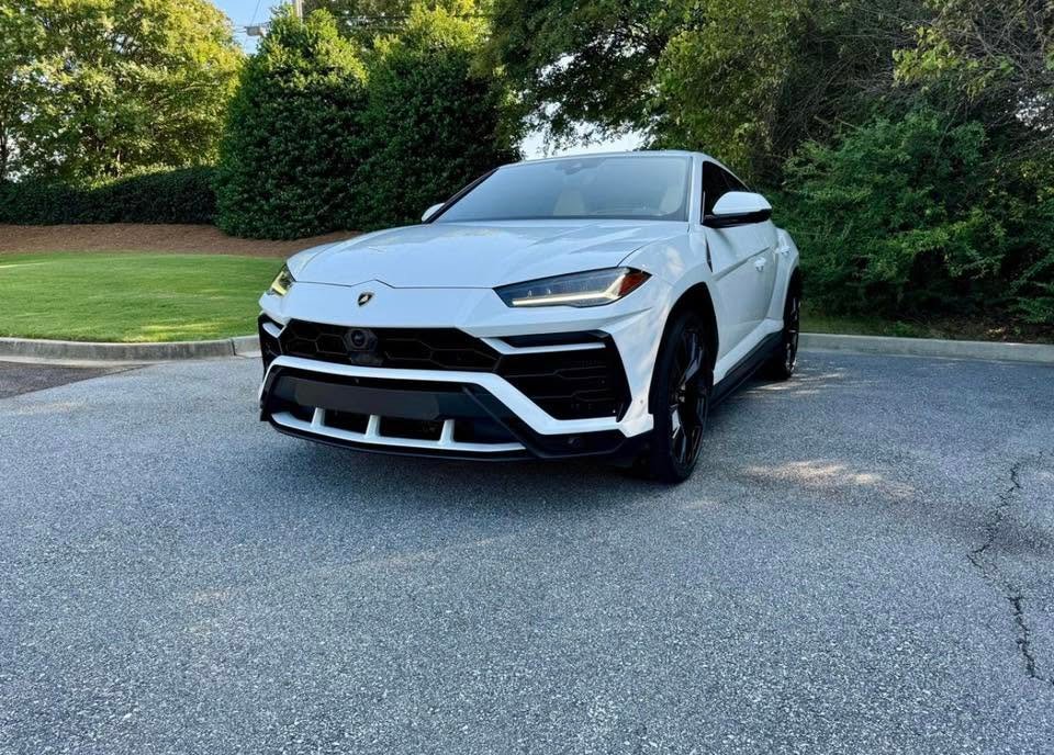 2019 Lamborghini Urus - Image 4