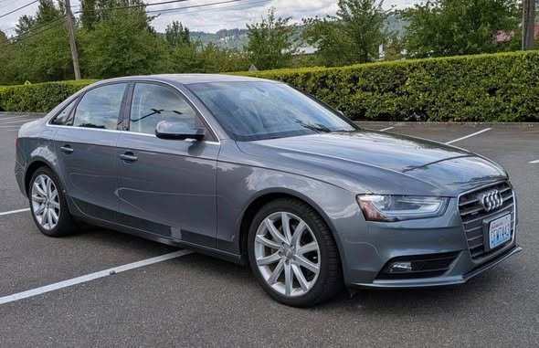 2013 Audi A4 2.0T Quattro Premium Plus